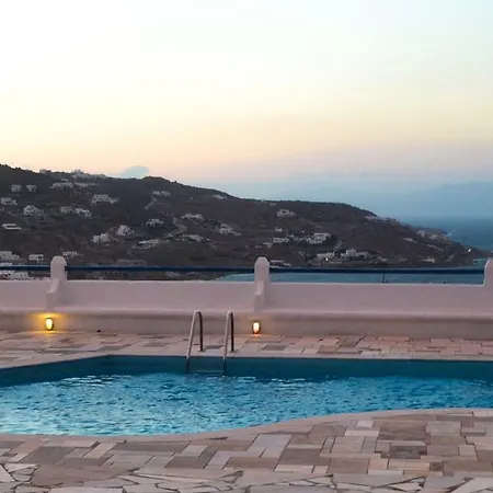 Complex Of Cycladic Traditional In Mykonos 奥诺斯
