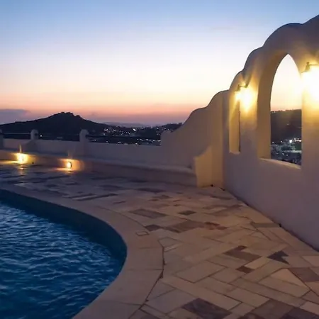 Complex Of Cycladic Traditional In Mykonos * אורנוס