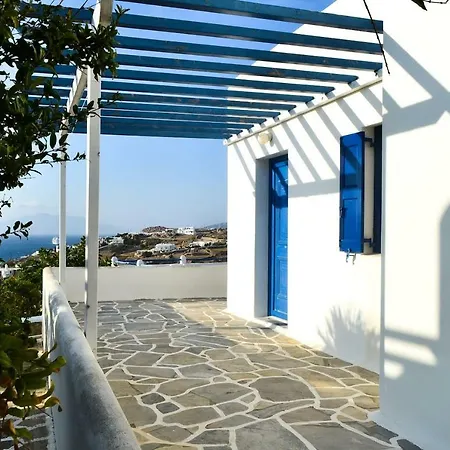 Complex Of Cycladic Traditional In Mykonos אורנוס